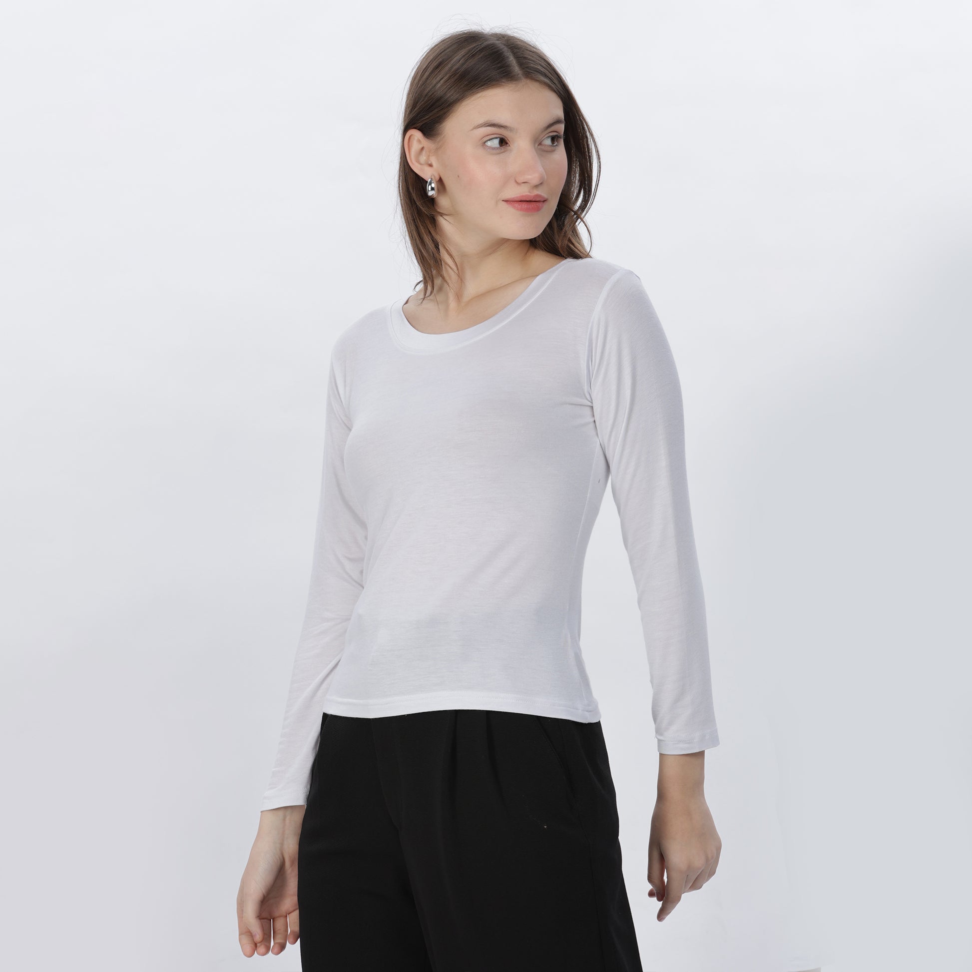 Women's Strechable Body Fit Inner Shirt (White)