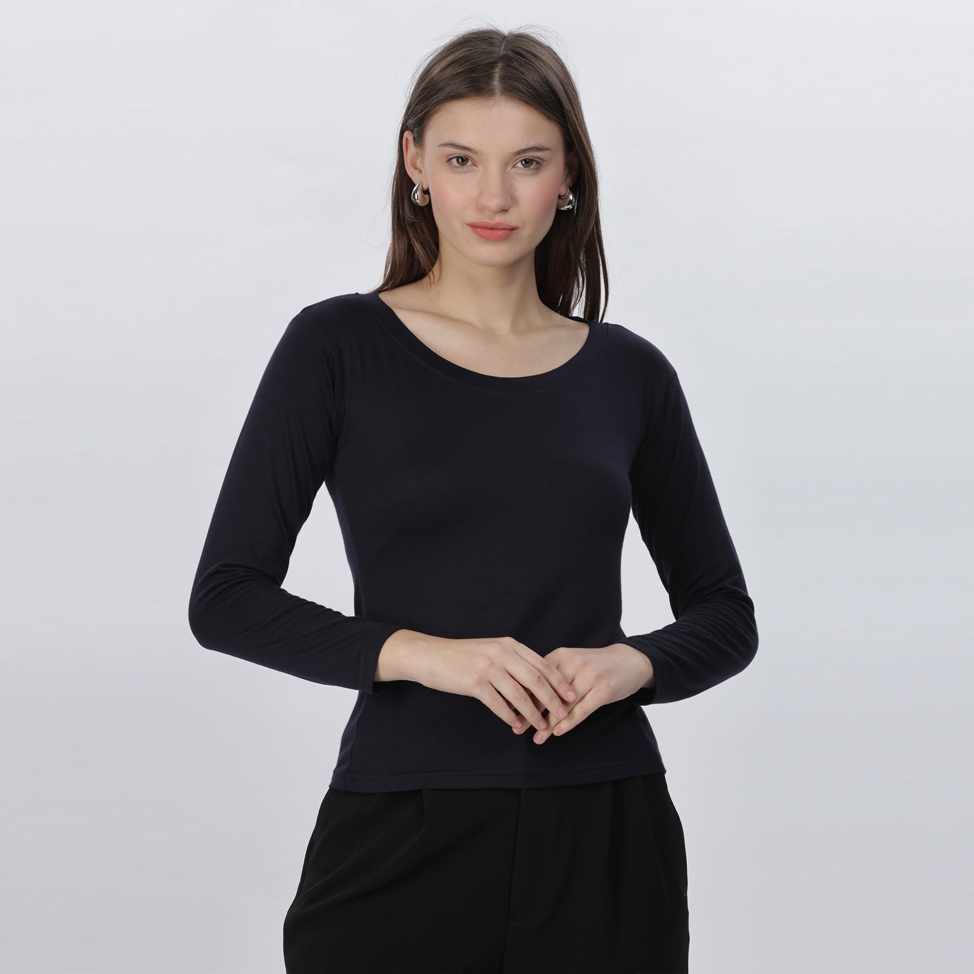 Women's Strechable Body Fit Inner Shirt (White)