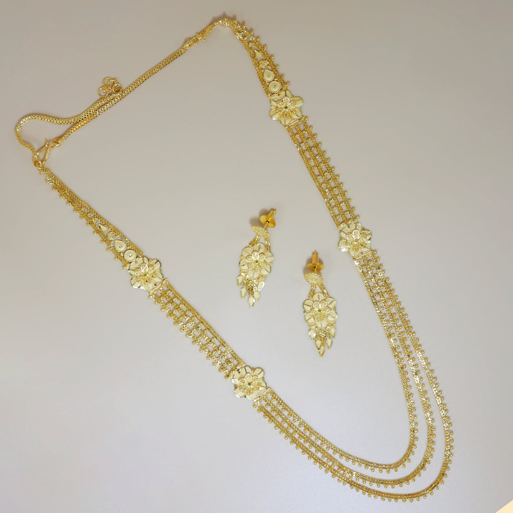 Elegant Gold-Look Statement Necklace Set – Festive & Party Wear Jewelry
