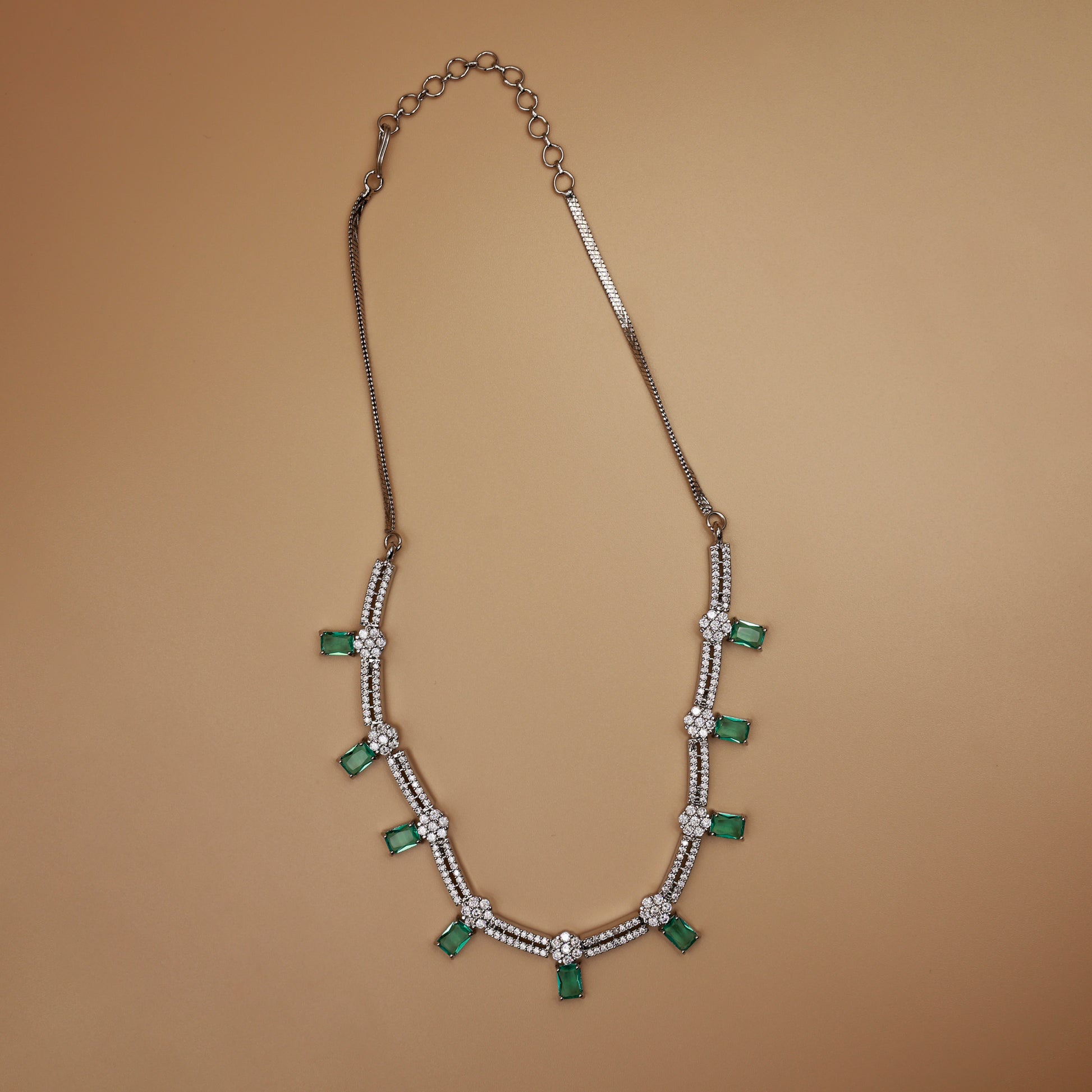 Antique Gold Emerald Necklace Set – Premium Imitation Bridal Jewelry with White Stones & Earrings